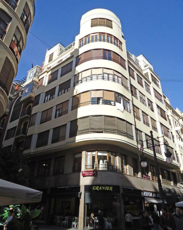 Entre La Estacion Y El Ayuntamiento Daire Valensiya Dış mekan fotoğraf